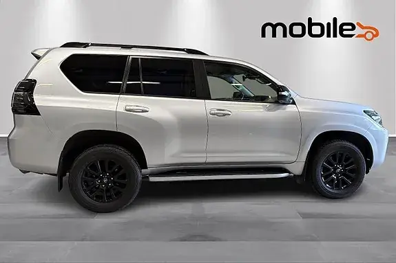 Toyota Land Cruiser 2023 photo 2