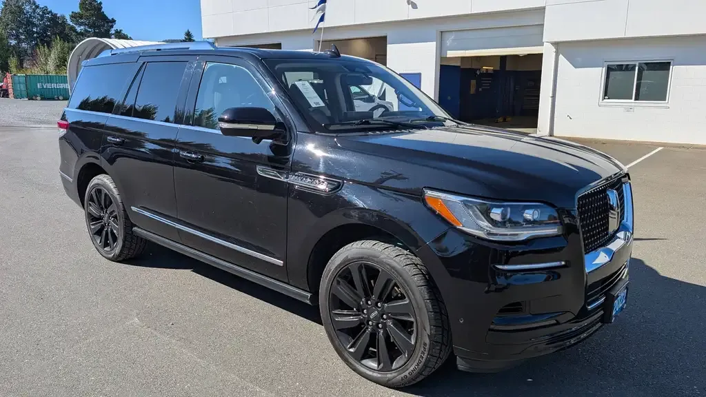Lincoln Navigator 2022 photo 3