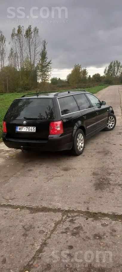 Volkswagen Passat 2003 photo 2