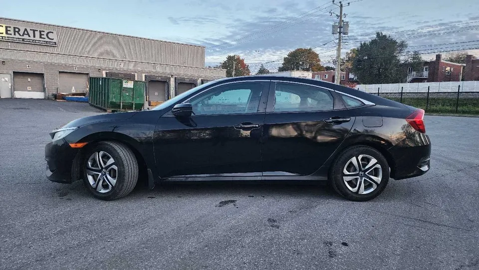 Honda Civic 2016 photo 2