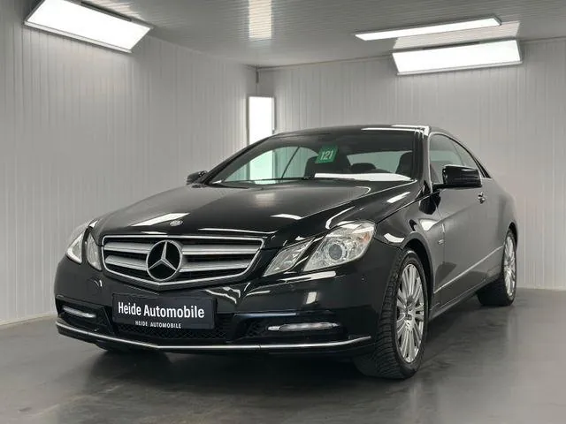 Mercedes-Benz E 200 Coupé