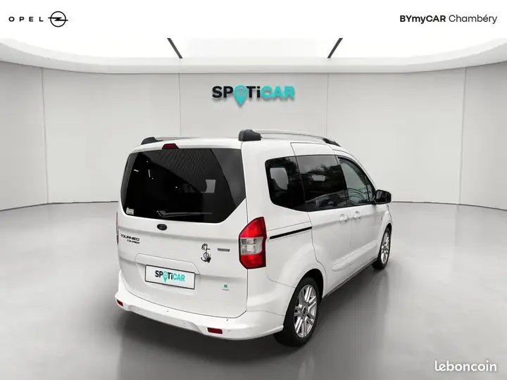 Ford Tourneo Courier 2018 photo 5