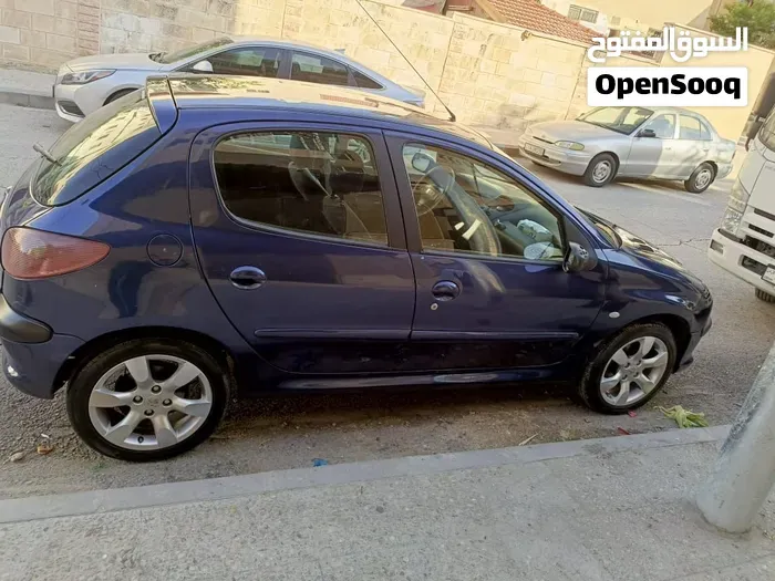 Peugeot 206 2003 photo 4