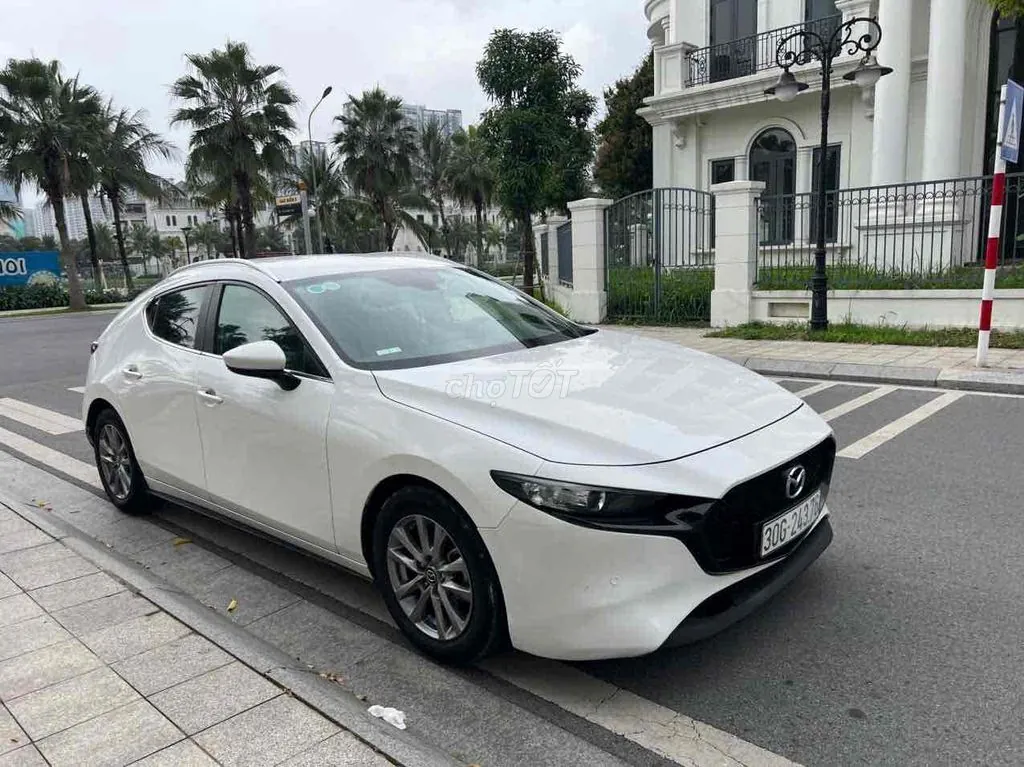 Mazda 3 2020 photo 2