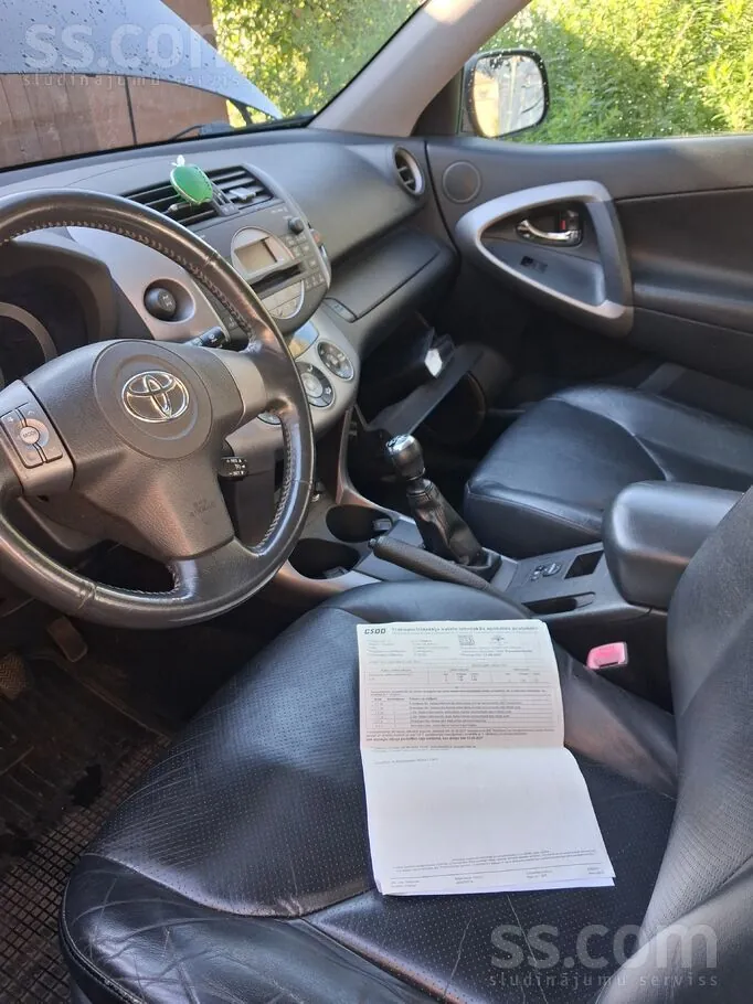 Toyota Rav4 2007 photo 4