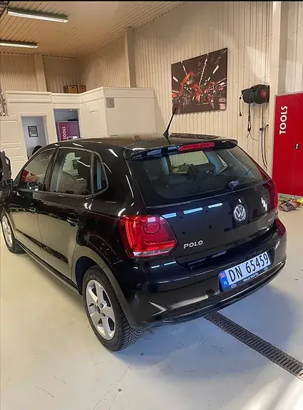 Volkswagen Polo 2011 photo 5