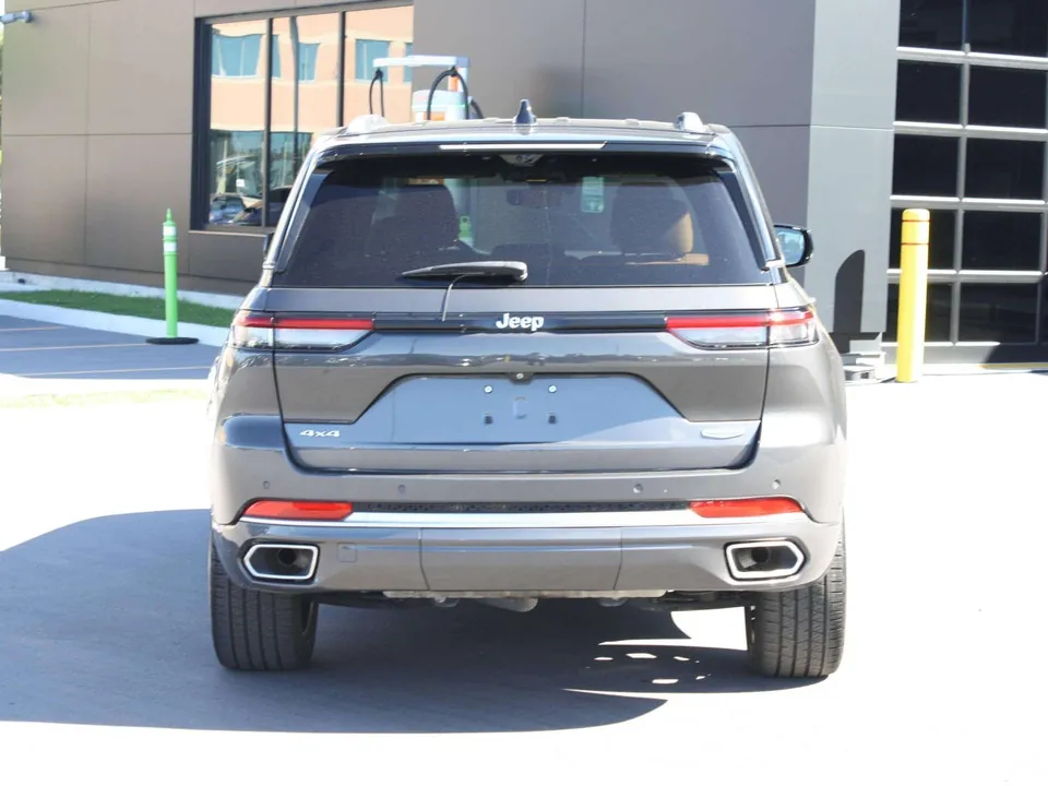 Jeep Grand Cherokee 2023 photo 4