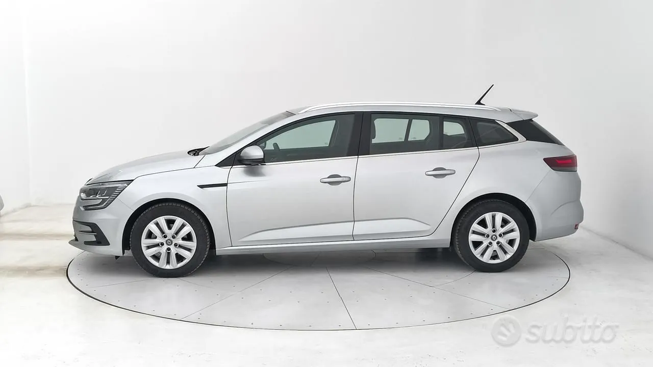 Renault Megane 2021 photo 2