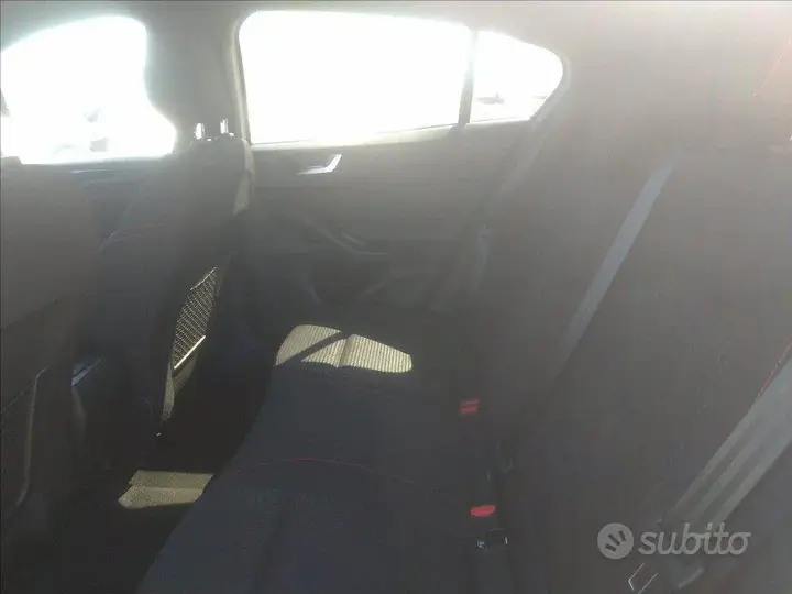 Ford Focus 2024 photo 5