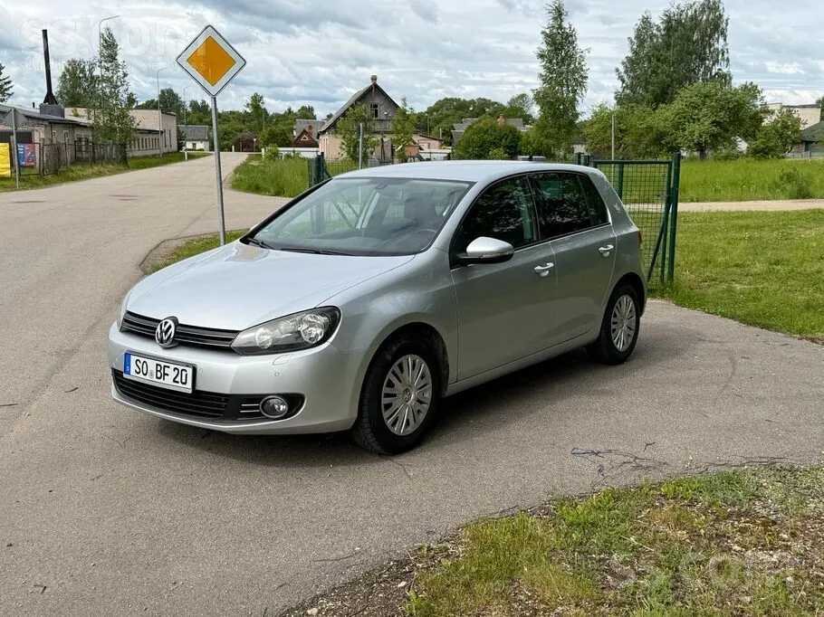 Volkswagen Golf 2009 photo 2