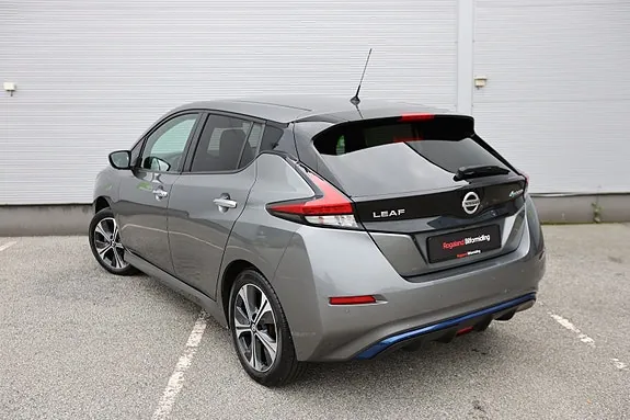 Nissan Leaf 2021 photo 4