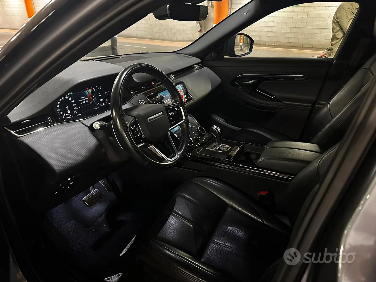 Land Rover Range Rover Evoque 2021 photo 4