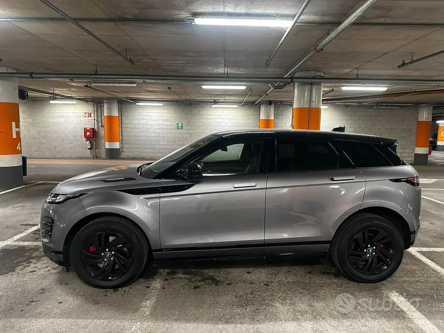 Land Rover Range Rover Evoque 2021 photo 2
