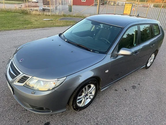 Saab 9-3 2010 photo 3