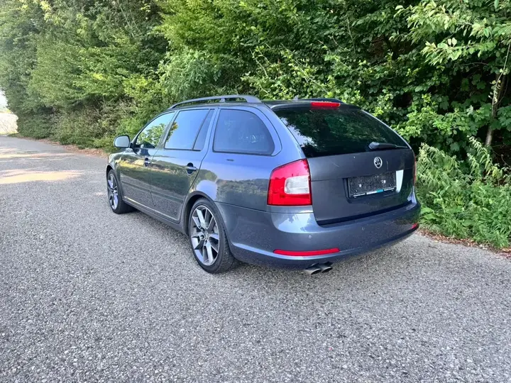 Skoda Octavia Rs 2010 photo 2