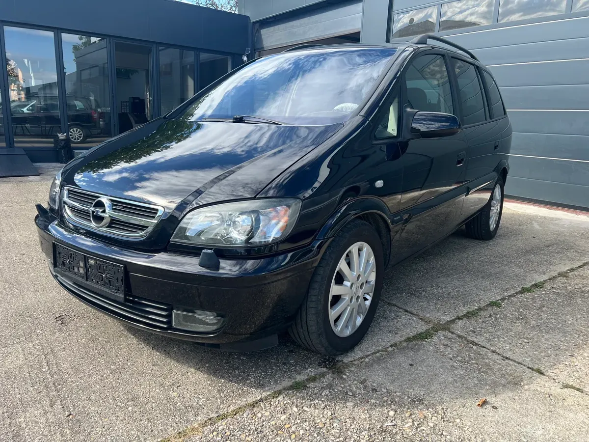 Opel Zafira 2005 photo 2