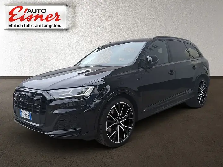 Audi Q7 2021 photo 3