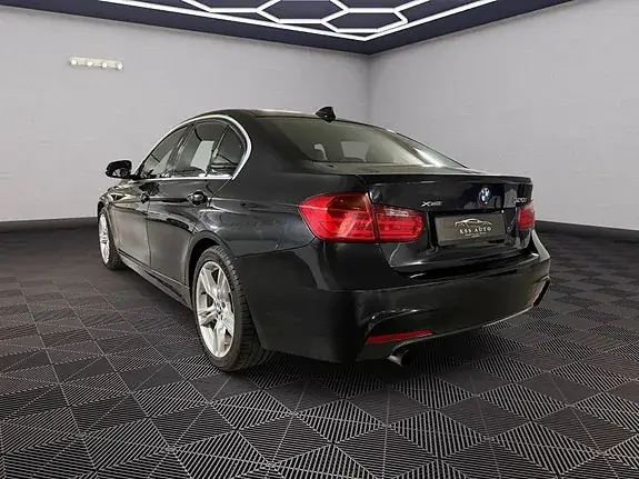 BMW 320I 2013 photo 4