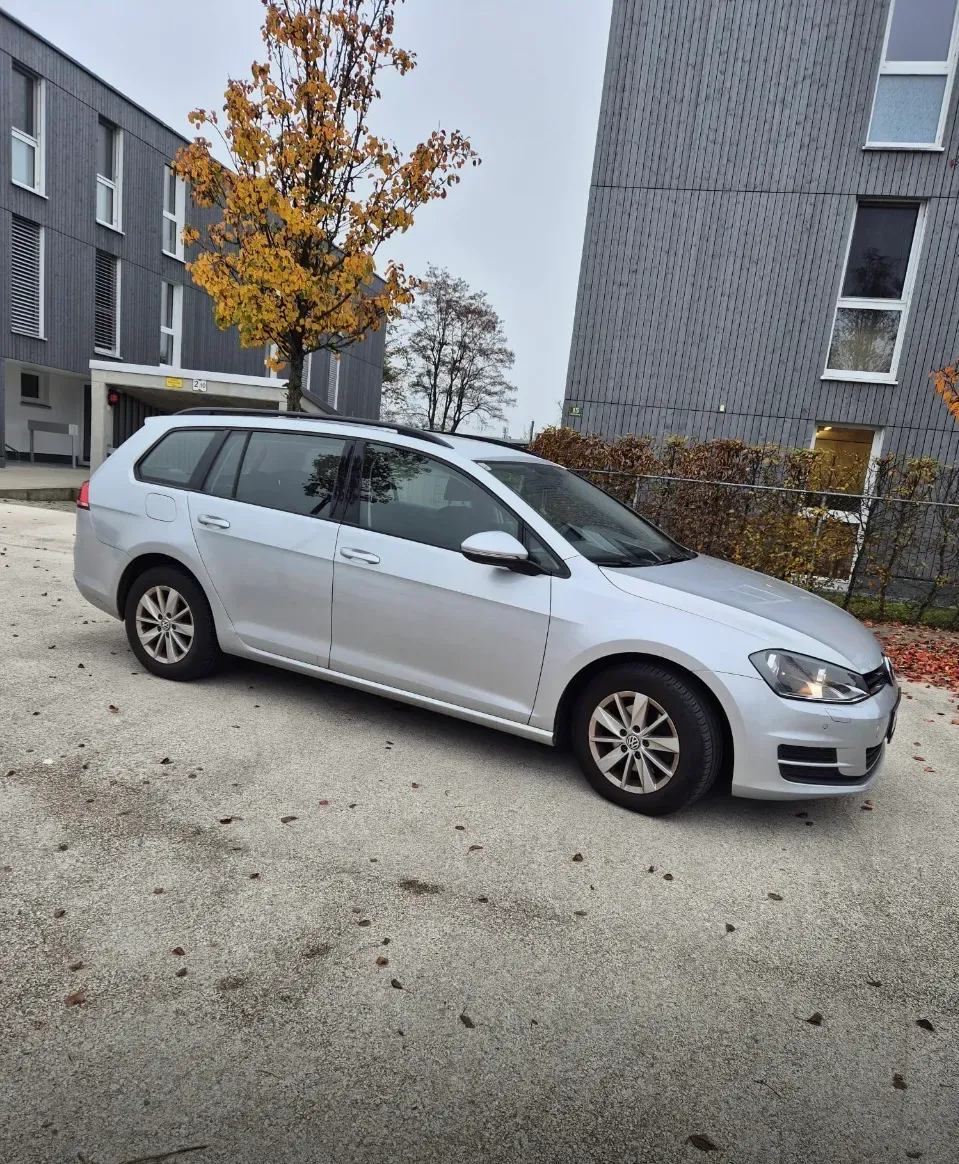 Volkswagen Golf 2013 photo 2