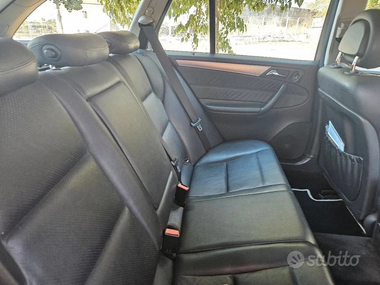 Mercedes-Benz C-Class 2004 photo 5