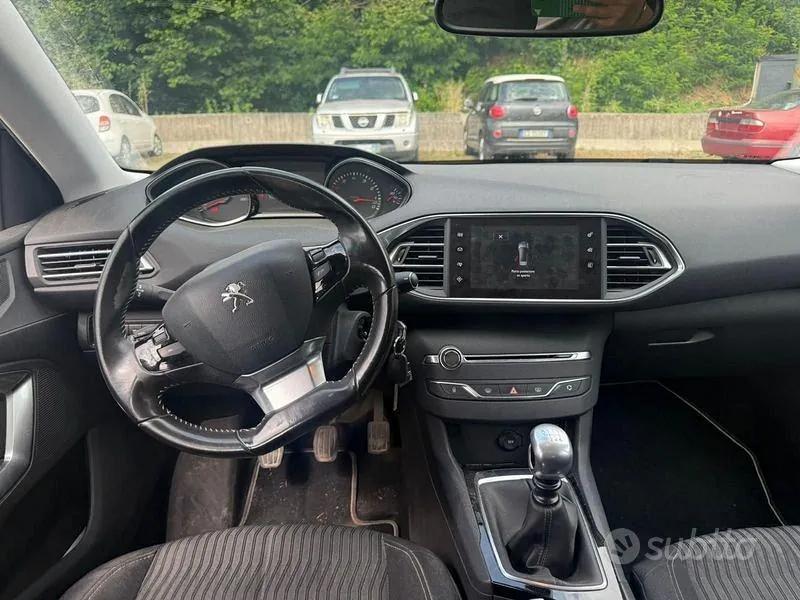 Peugeot 308 2014 photo 3