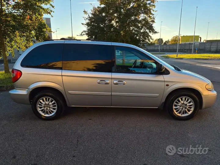 Chrysler Voyager 2007 photo 4
