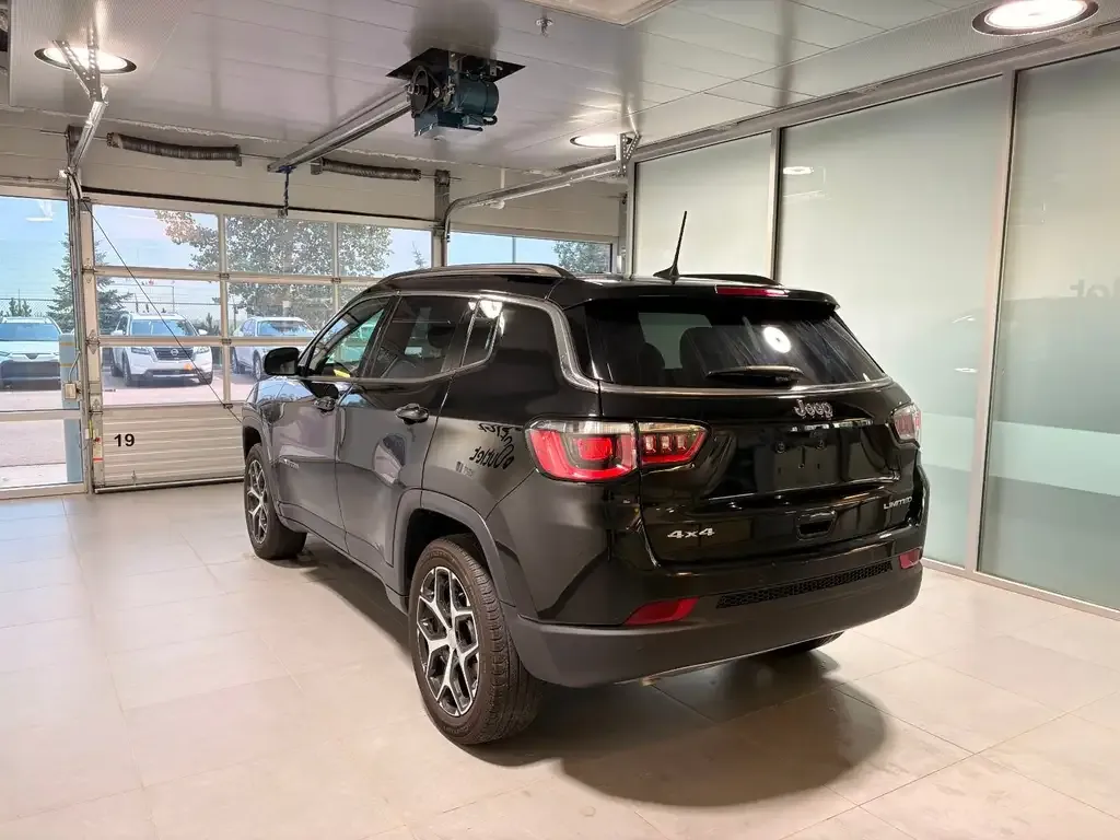 Jeep Compass 2024 photo 4