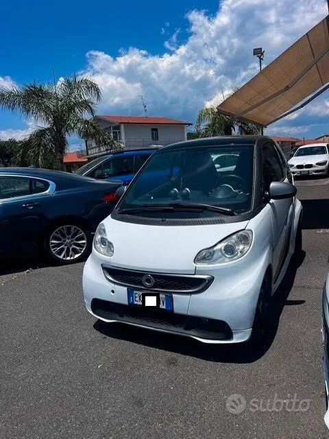 Smart Fortwo 2012 photo 2