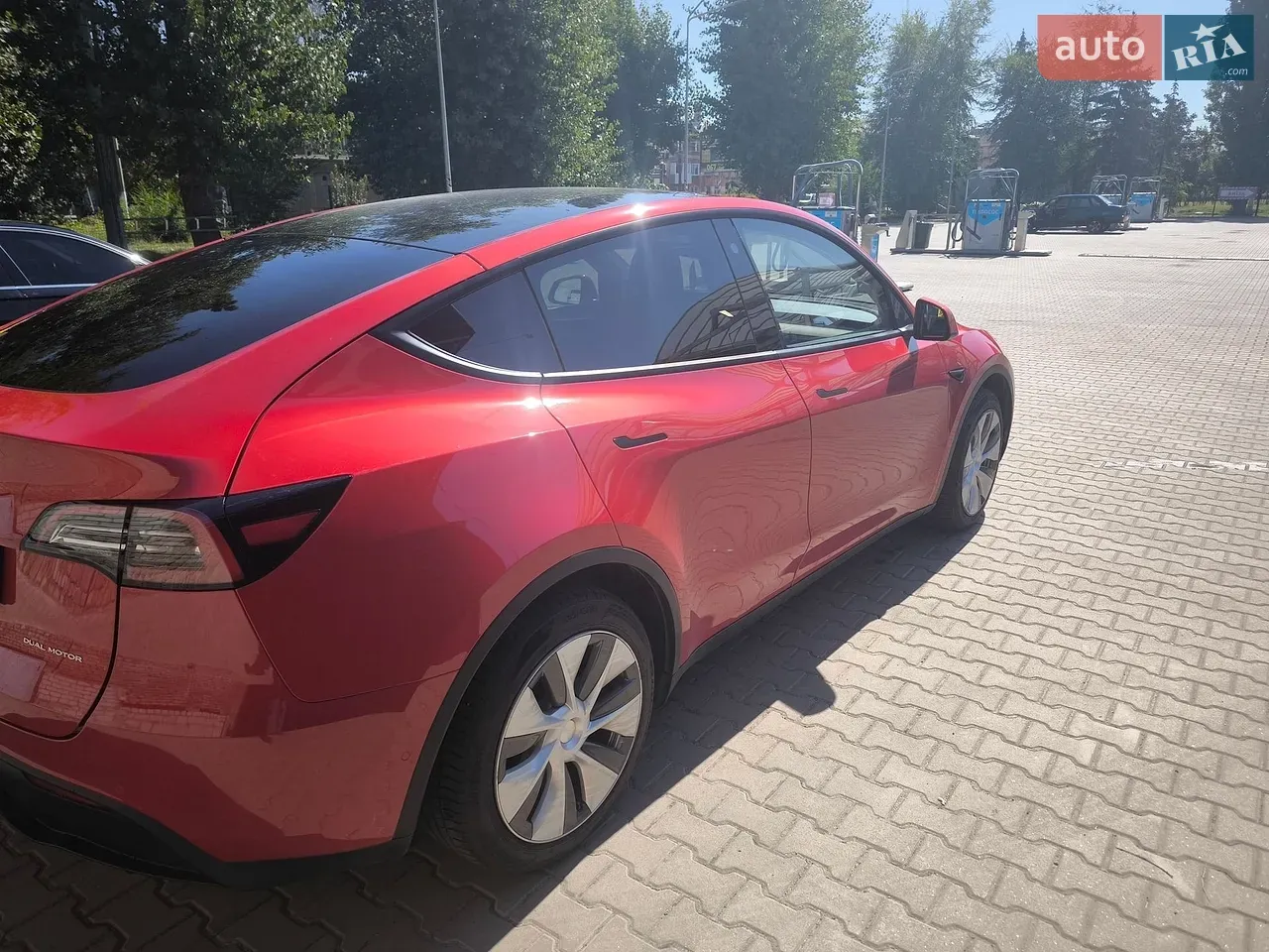 Tesla Model Y 2022 photo 3