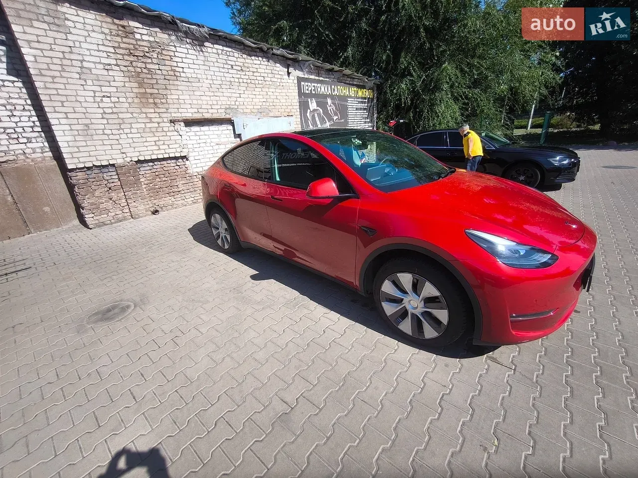 Tesla Model Y 2022 photo 2