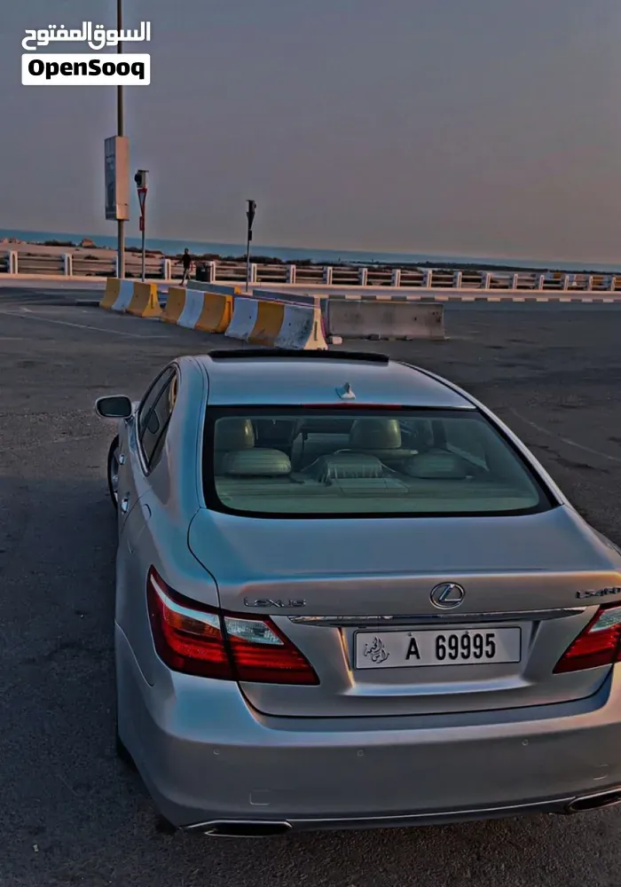 Lexus Ls 2010 photo 3