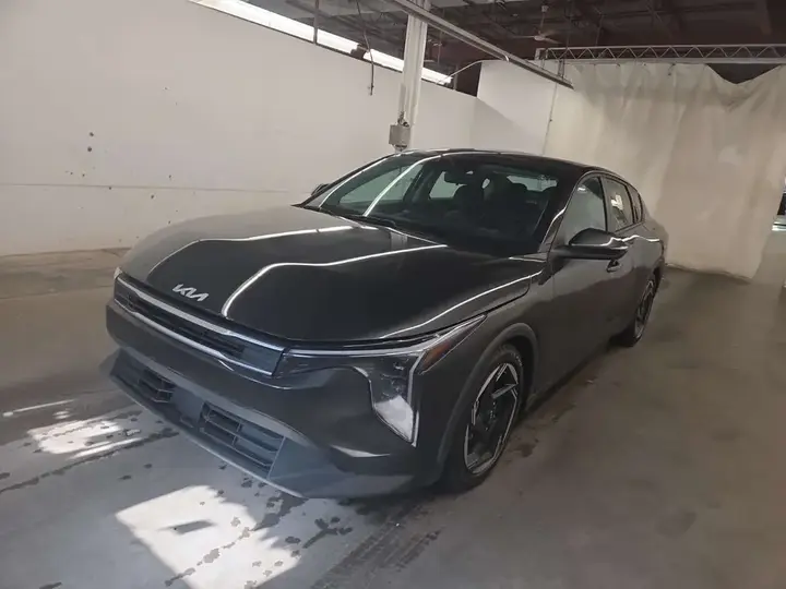 Kia K4