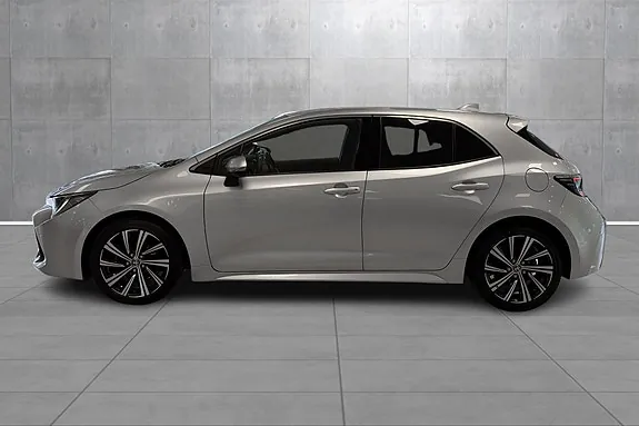 Toyota Corolla 2023 photo 2