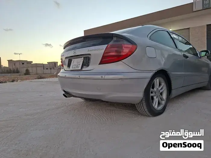 Mercedes-Benz C-Class 2004 photo 4