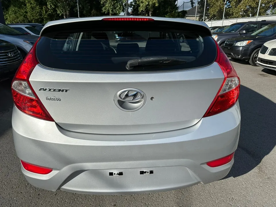 Hyundai Accent 2015 photo 3