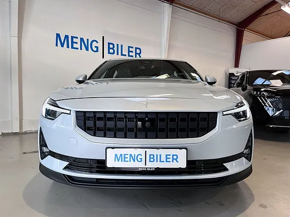 Polestar 2 2023 photo 2