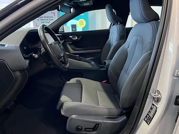 Polestar 2 2023 photo 4