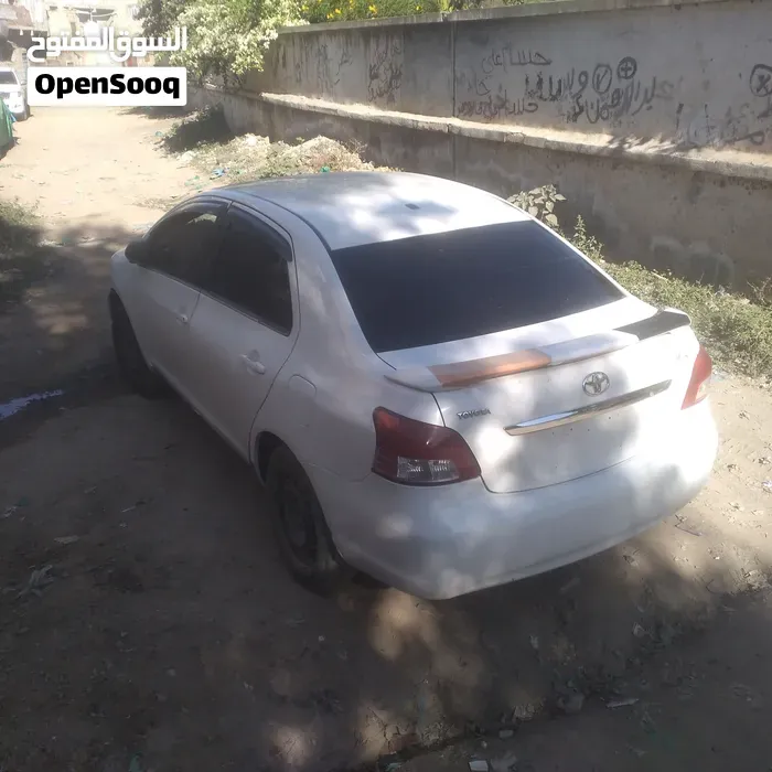 Toyota Yaris 2007 photo 2