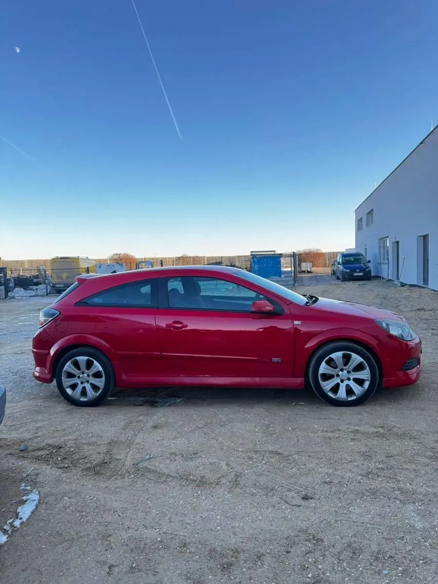 Opel Astra 2009 photo 3
