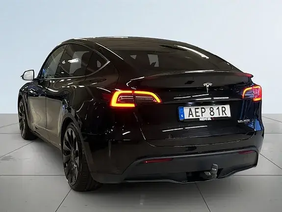 Tesla Model Y 2023 photo 5