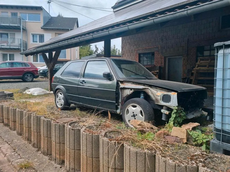 Volkswagen Golf 2