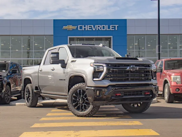 Chevrolet Silverado 3500Hd 2025 photo 2