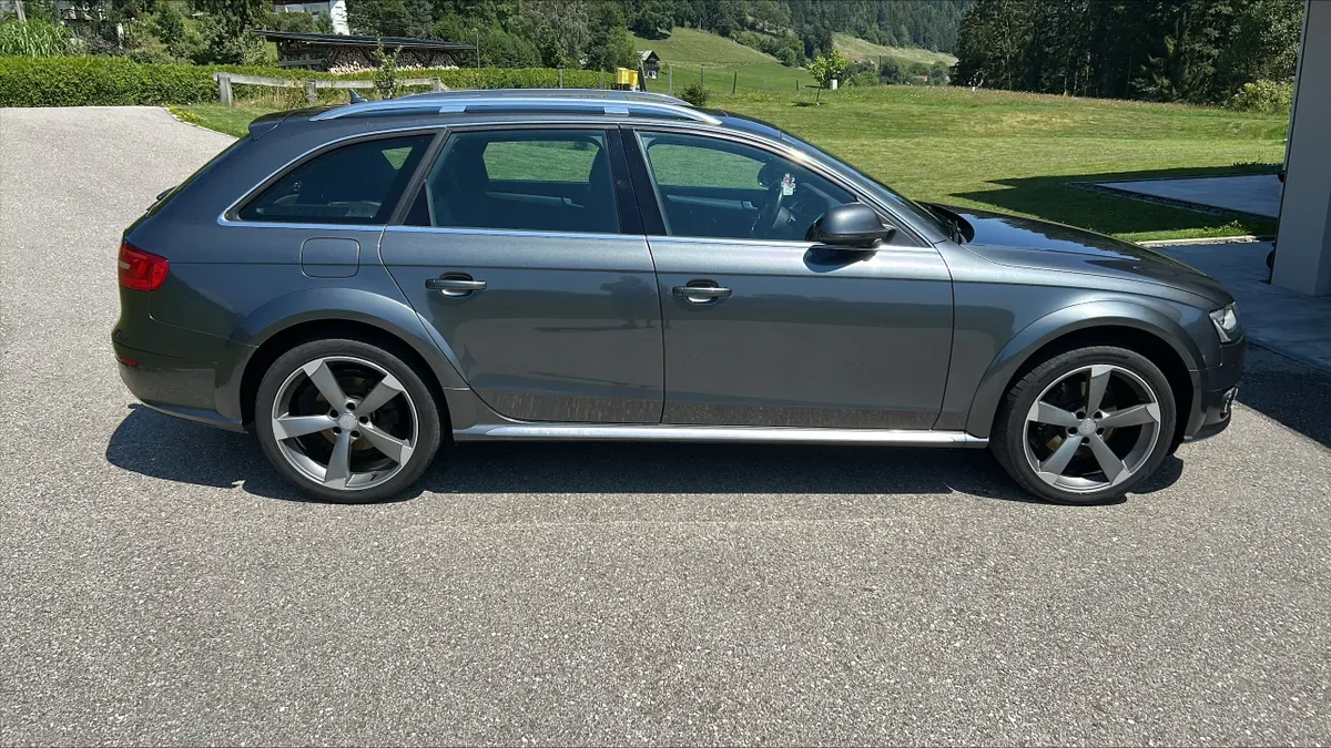 Audi A4 Allroad 2014 photo 2