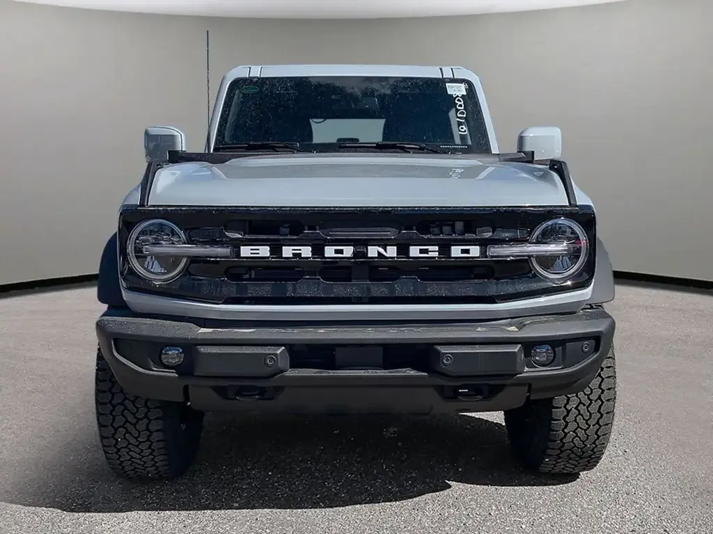 Ford Bronco 2026 photo 2