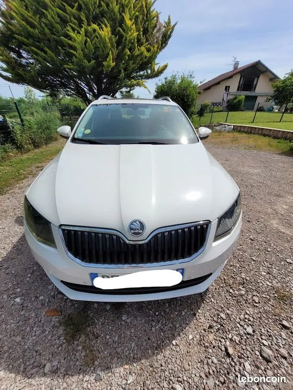Skoda Octavia 2014 photo 3