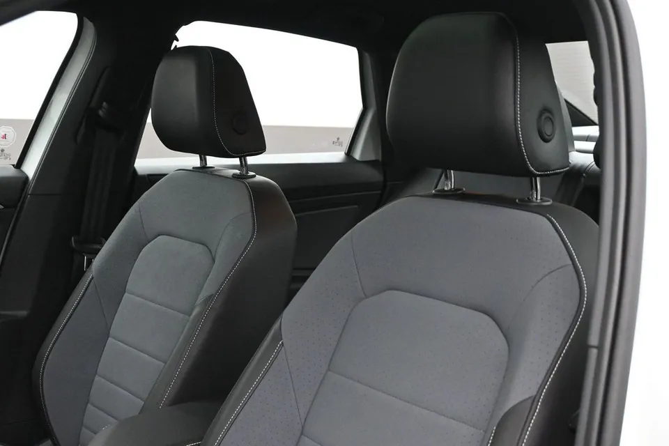 Volkswagen Jetta 2026 photo 4