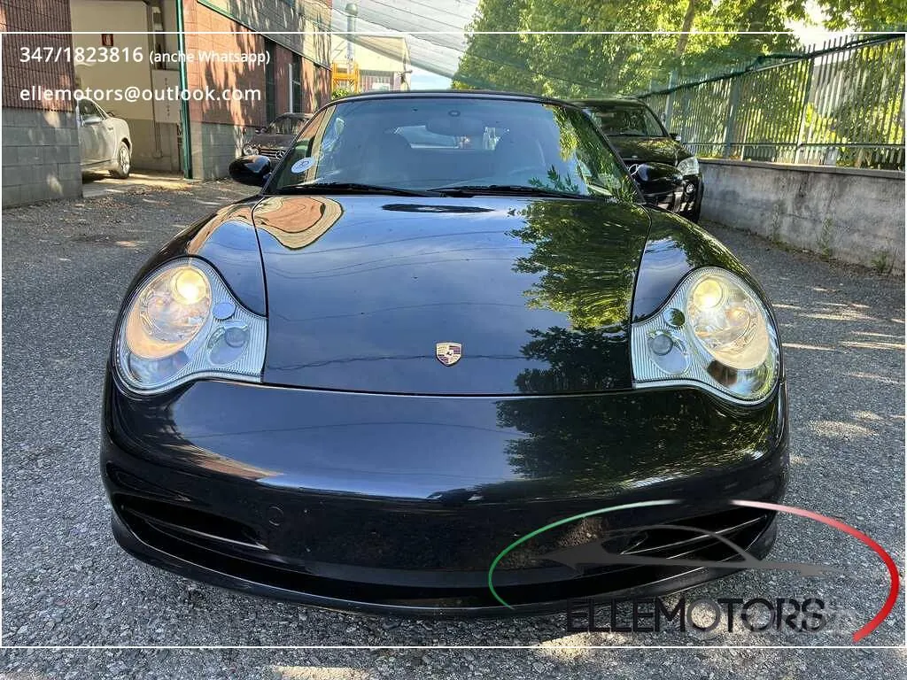 Porsche 911 2002 photo 2