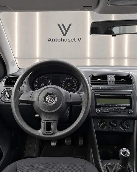 Volkswagen Polo 2011 photo 5