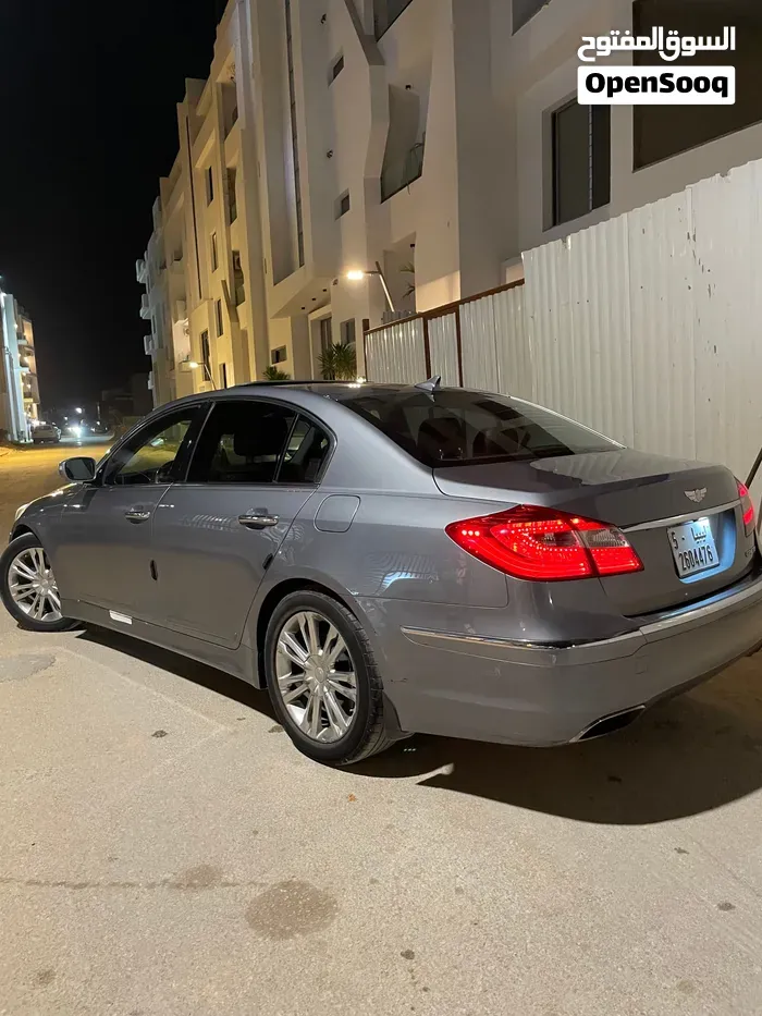 Genesis G80 2014 photo 4