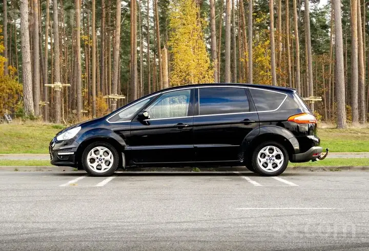 Ford S-Max 2010 photo 5